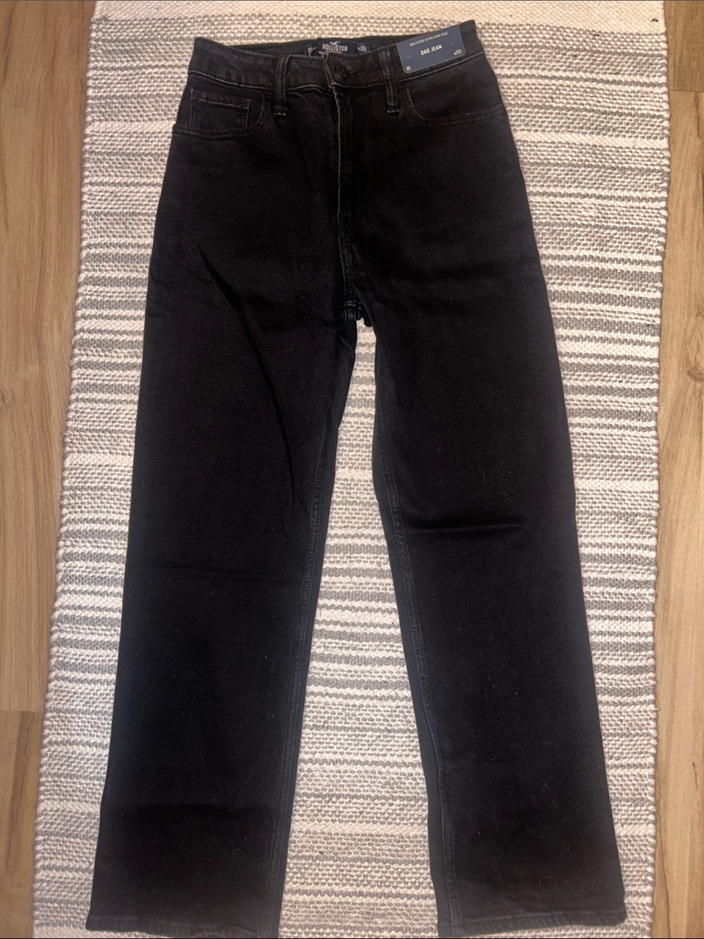 NWT Hollister black baggy dad jeans size 0S/25
